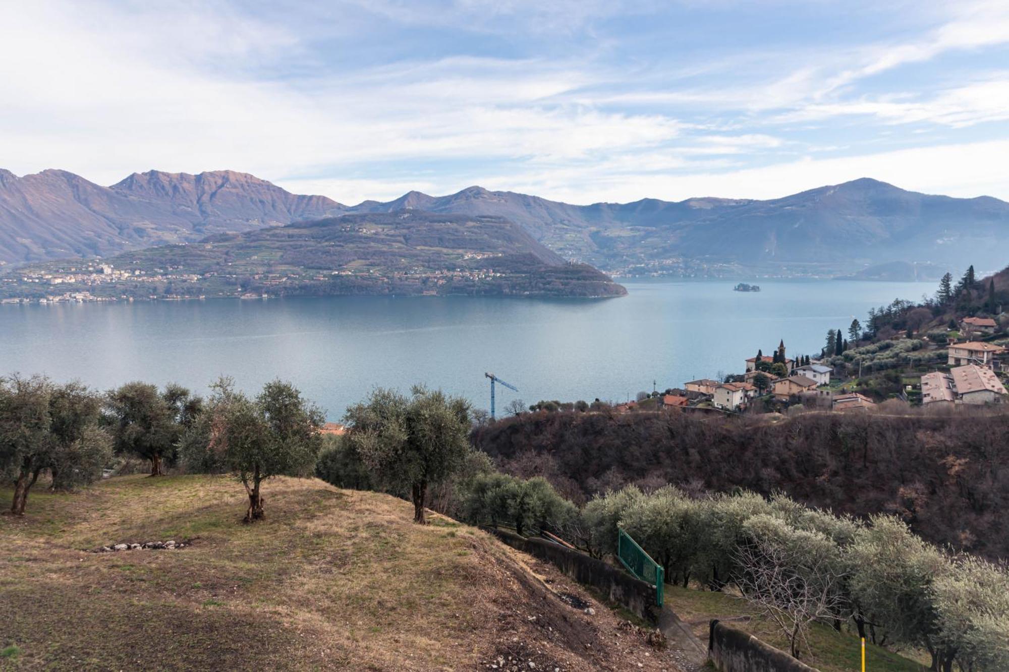 Residenza Coccinelle Vista Lago D'Iseo Tavernola Bergamasca Eksteriør billede