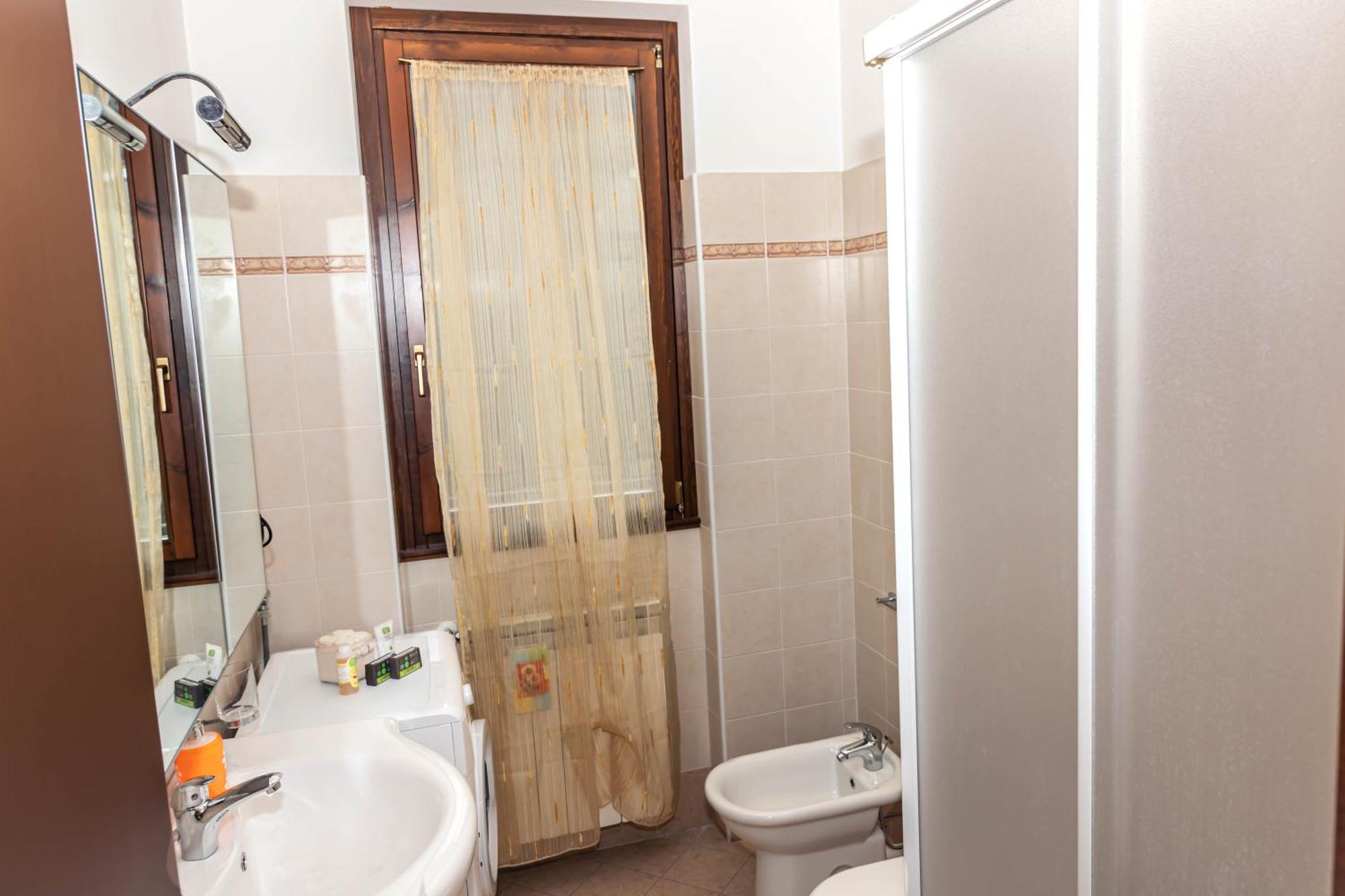 Residenza Coccinelle Vista Lago D'Iseo Tavernola Bergamasca Eksteriør billede
