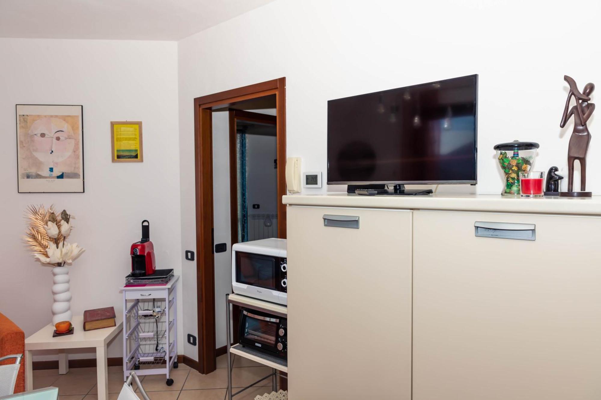 Residenza Coccinelle Vista Lago D'Iseo Tavernola Bergamasca Eksteriør billede